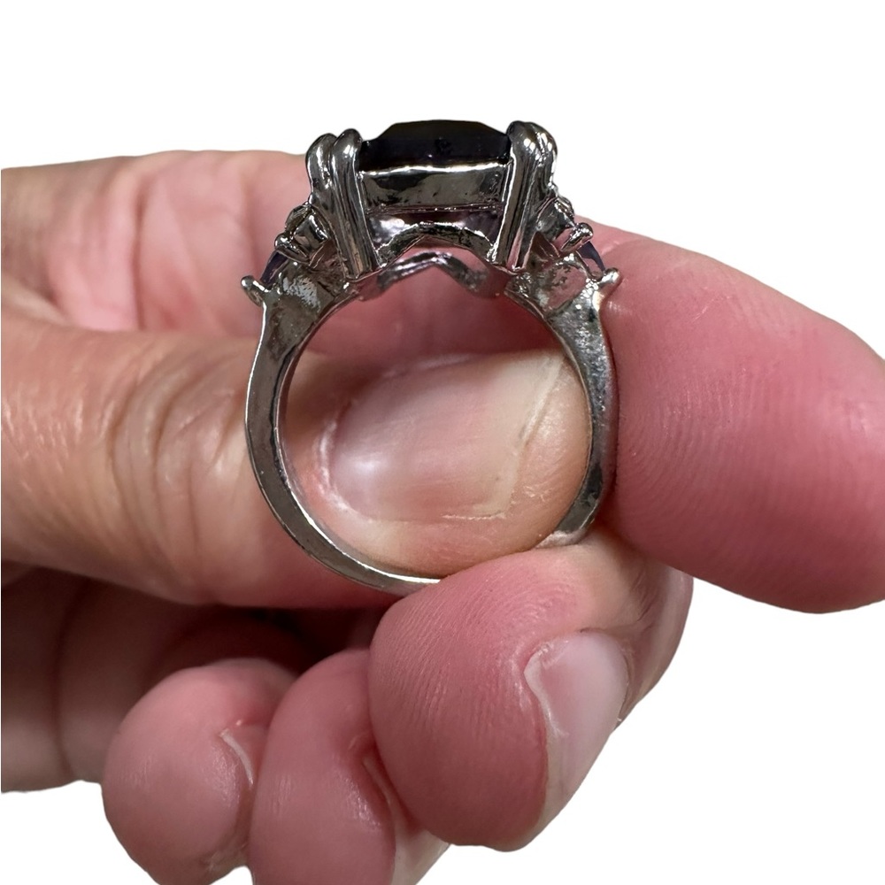 Amethyst And Silver Gemstone Ring - image 7